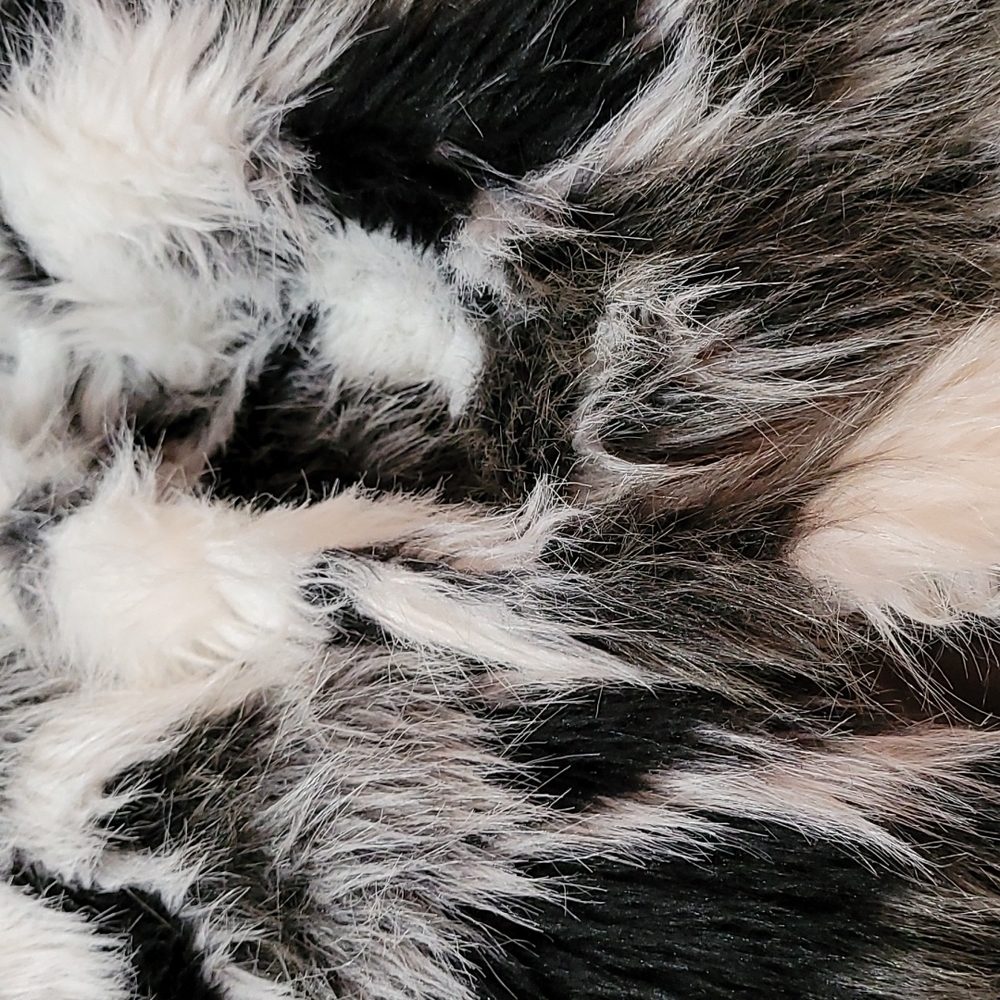 XL Shein Faux Fur Vest